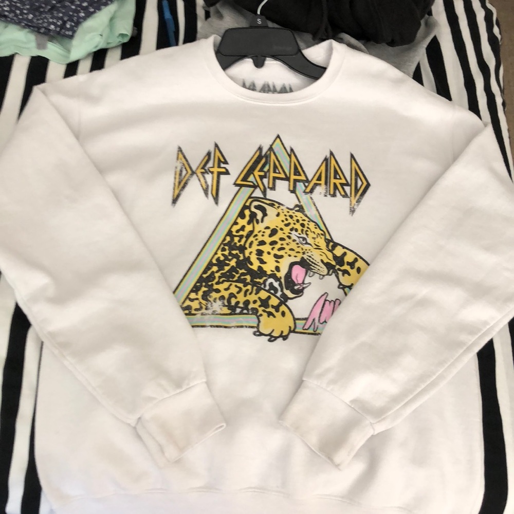 Rare comfy oversized crewneck